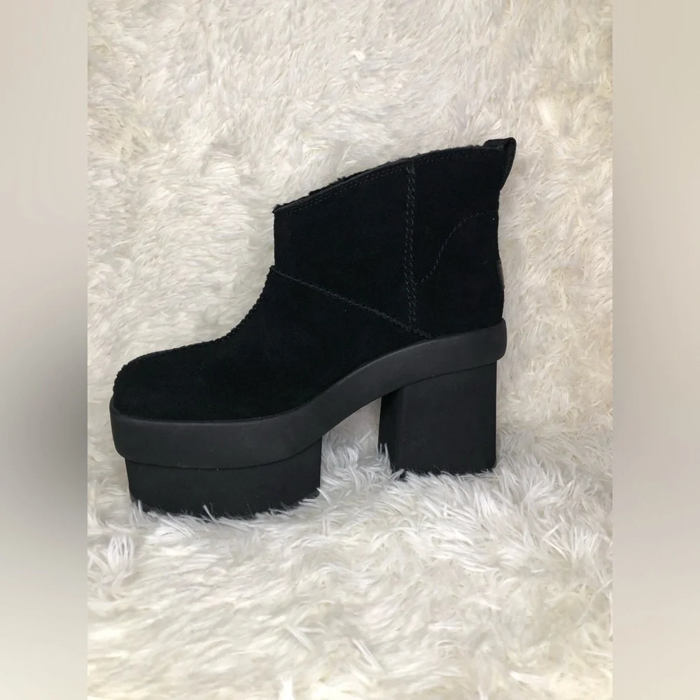 UGG elevate your